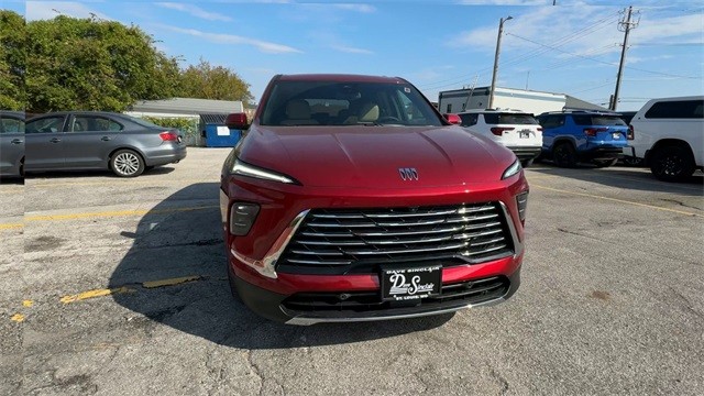 Buick Enclave Vehicle Full-screen Gallery Image 03