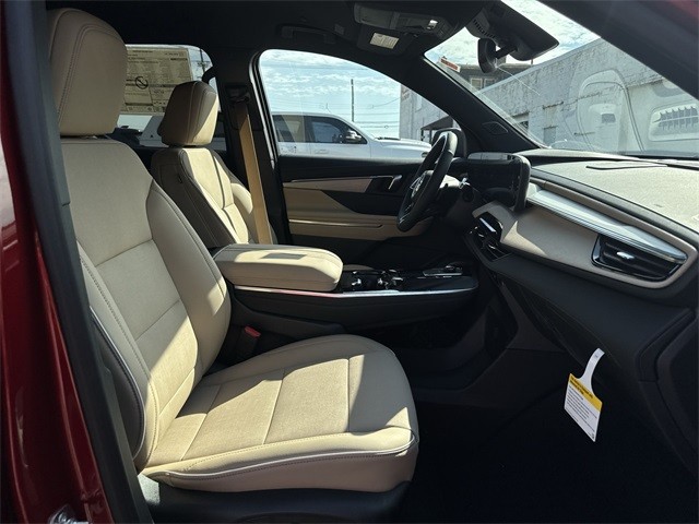 Buick Enclave Vehicle Full-screen Gallery Image 25