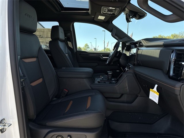 GMC Sierra 1500 Vehicle Full-screen Gallery Image 25