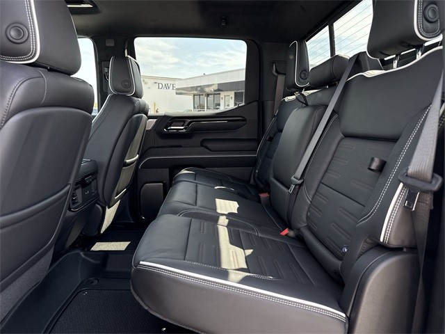 GMC Sierra 1500 Vehicle Full-screen Gallery Image 23