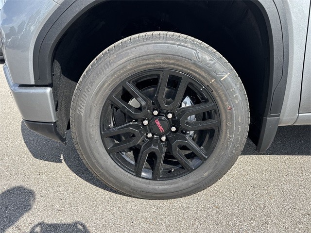 GMC Sierra 1500 Vehicle Full-screen Gallery Image 10