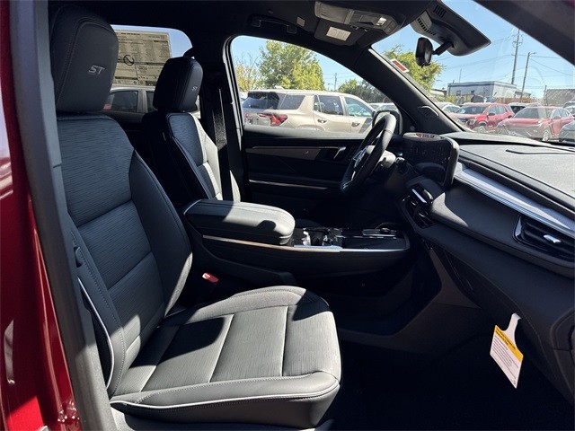 Buick Enclave Vehicle Full-screen Gallery Image 25