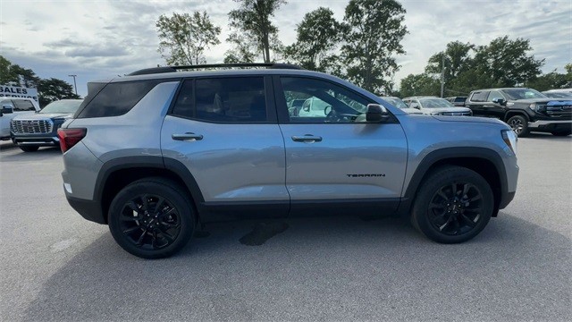 GMC Terrain Vehicle Full-screen Gallery Image 09