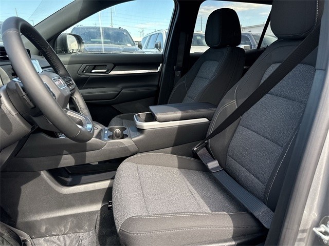 GMC Terrain Vehicle Full-screen Gallery Image 11