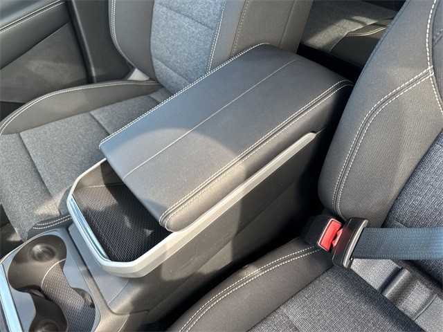 GMC Terrain Vehicle Full-screen Gallery Image 21