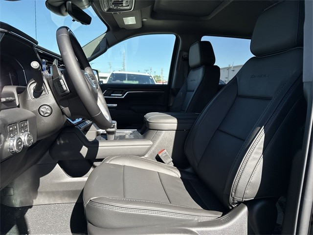 GMC Sierra 1500 Vehicle Full-screen Gallery Image 11