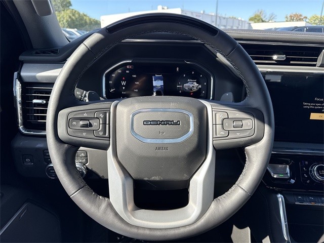 GMC Sierra 1500 Vehicle Full-screen Gallery Image 14