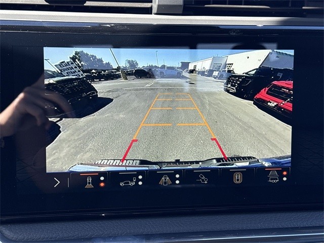 GMC Sierra 1500 Vehicle Full-screen Gallery Image 17