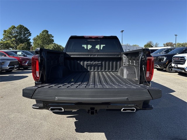 GMC Sierra 1500 Vehicle Full-screen Gallery Image 24