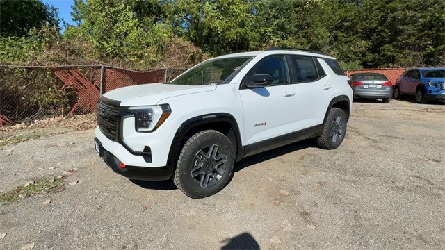 GMC Terrain Vehicle Full-screen Gallery Image 04
