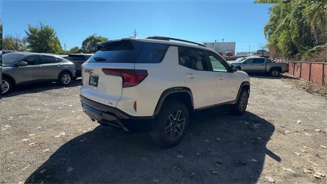 GMC Terrain Vehicle Full-screen Gallery Image 08