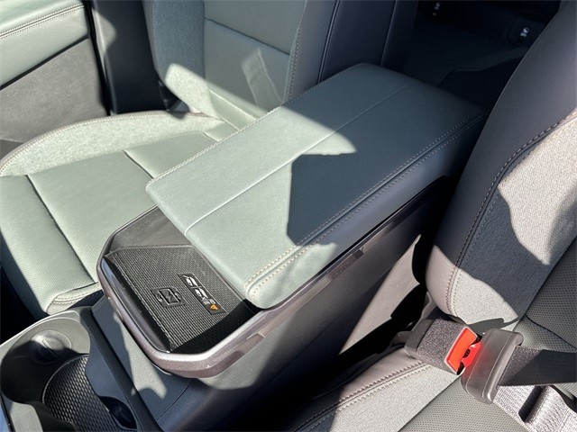 GMC Terrain Vehicle Full-screen Gallery Image 21