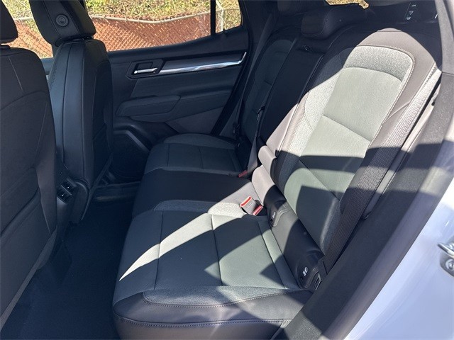 GMC Terrain Vehicle Full-screen Gallery Image 22