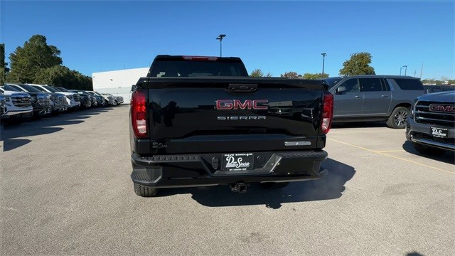 GMC Sierra 1500 Vehicle Full-screen Gallery Image 07