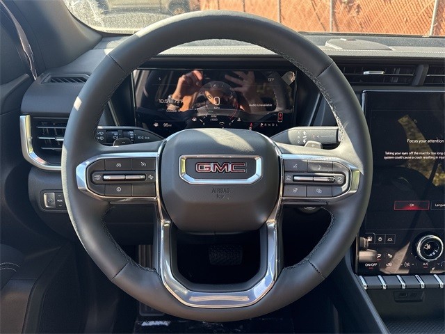 GMC Terrain Vehicle Full-screen Gallery Image 14