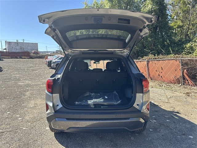 GMC Terrain Vehicle Full-screen Gallery Image 23