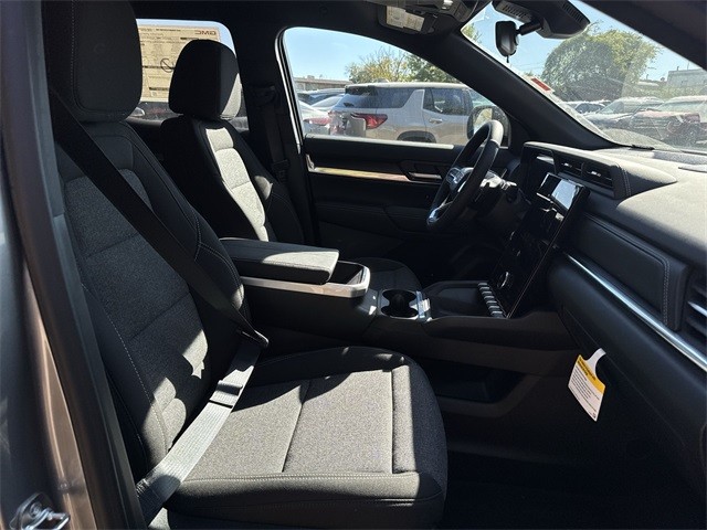 GMC Terrain Vehicle Full-screen Gallery Image 24