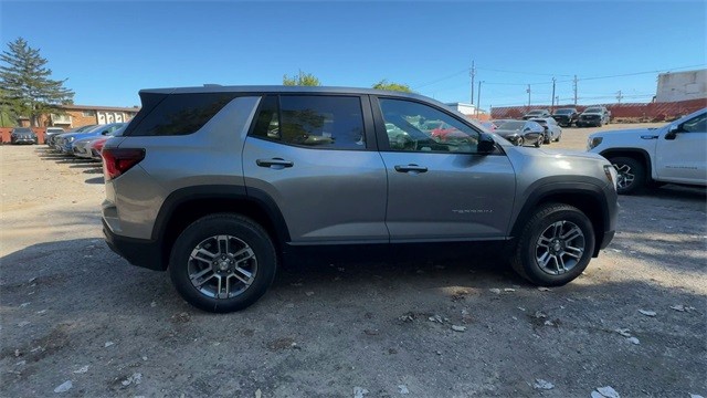 GMC Terrain Vehicle Full-screen Gallery Image 09