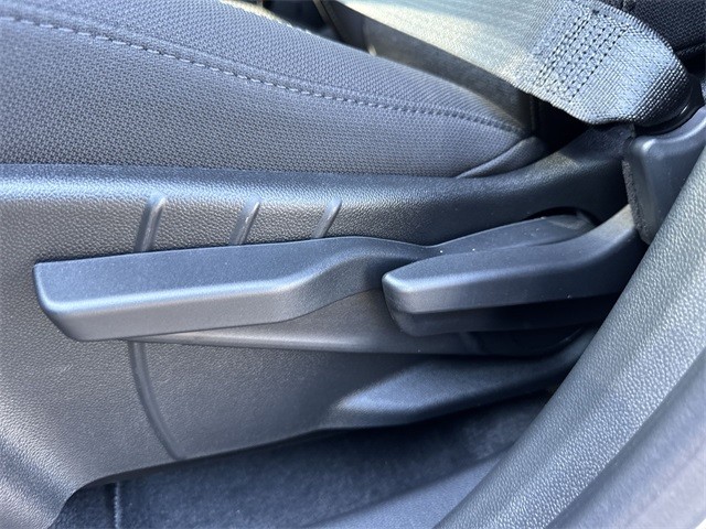 GMC Terrain Vehicle Full-screen Gallery Image 12