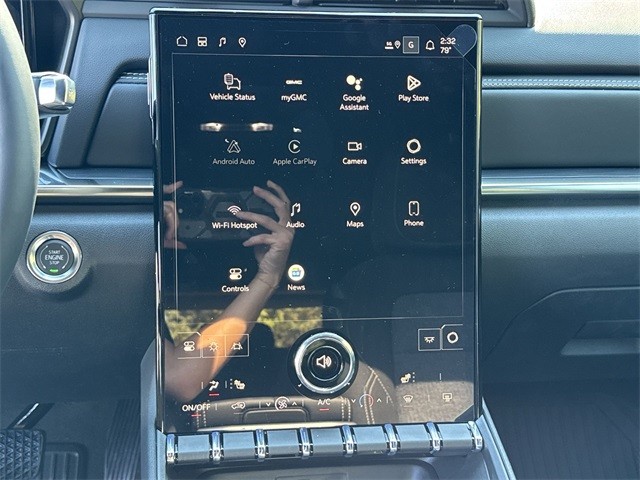 GMC Terrain Vehicle Full-screen Gallery Image 16