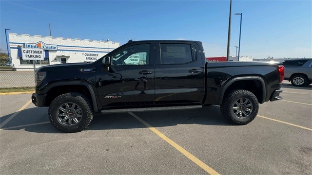 GMC Sierra 1500 Vehicle Full-screen Gallery Image 05