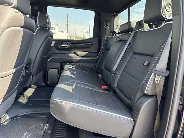 GMC Sierra 1500 Vehicle Full-screen Gallery Image 23