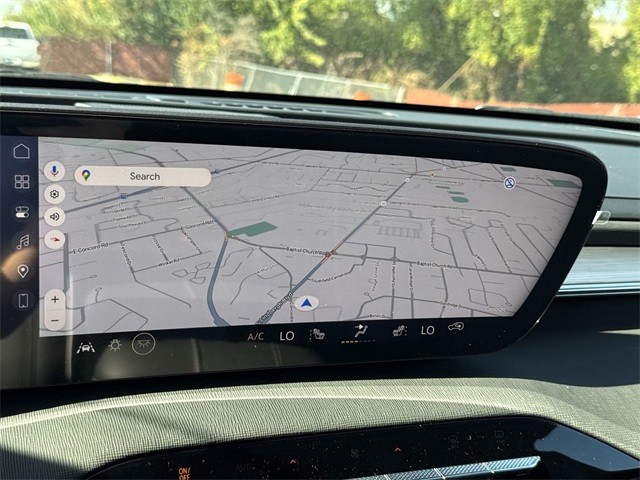 Buick Enclave Vehicle Full-screen Gallery Image 18