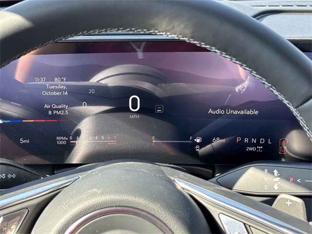 Buick Enclave Vehicle Full-screen Gallery Image 15