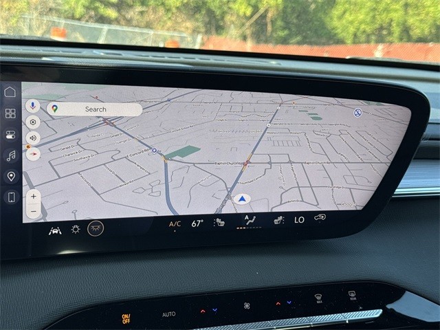 Buick Enclave Vehicle Full-screen Gallery Image 18