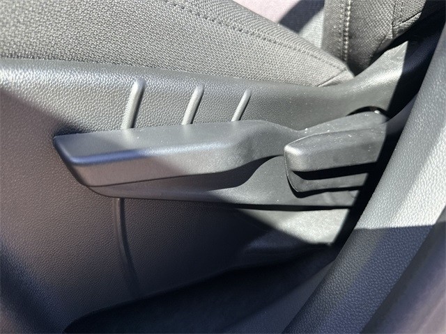 GMC Terrain Vehicle Full-screen Gallery Image 12