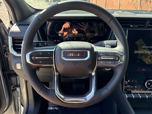 GMC Terrain Vehicle Full-screen Gallery Image 14