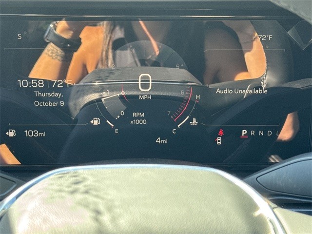 GMC Terrain Vehicle Full-screen Gallery Image 15