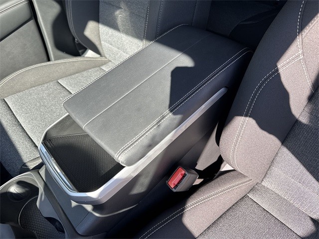 GMC Terrain Vehicle Full-screen Gallery Image 21