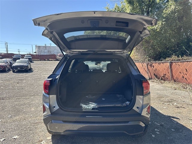 GMC Terrain Vehicle Full-screen Gallery Image 23