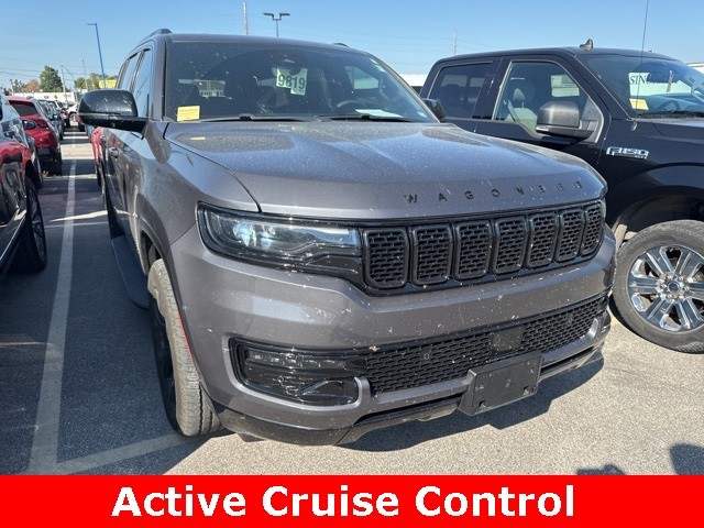 Jeep Wagoneer Vehicle Full-screen Gallery Image 03