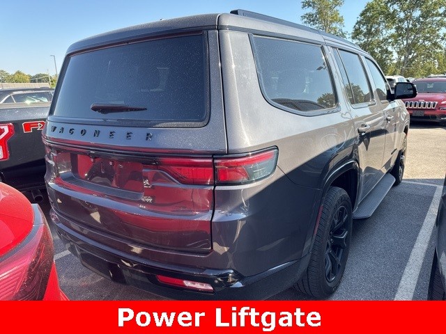 Jeep Wagoneer Vehicle Full-screen Gallery Image 11