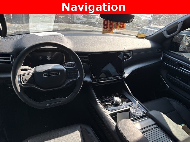 Jeep Wagoneer Vehicle Full-screen Gallery Image 15