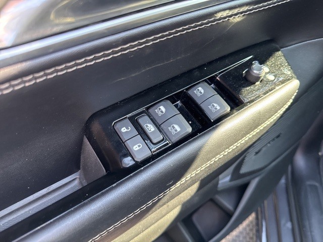 Jeep Wagoneer Vehicle Full-screen Gallery Image 21