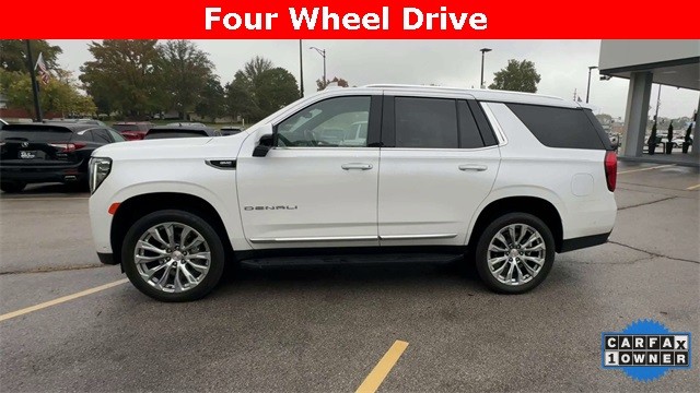 GMC Yukon Vehicle Full-screen Gallery Image 06