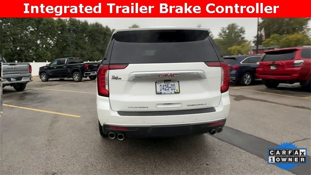 GMC Yukon Vehicle Full-screen Gallery Image 09