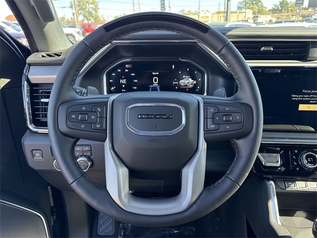 GMC Sierra 1500 Vehicle Full-screen Gallery Image 14