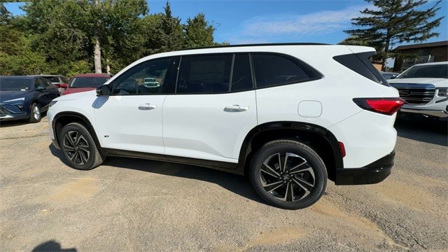 Buick Enclave Vehicle Full-screen Gallery Image 06
