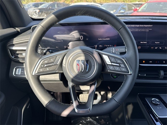 Buick Enclave Vehicle Full-screen Gallery Image 14