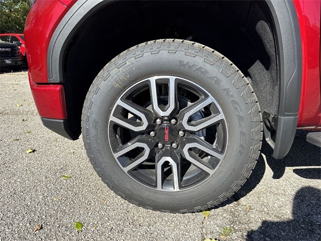 GMC Sierra 1500 Vehicle Full-screen Gallery Image 10