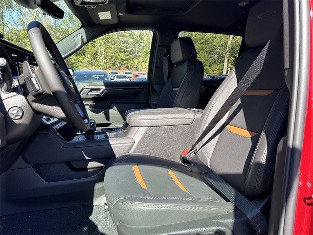 GMC Sierra 1500 Vehicle Full-screen Gallery Image 11