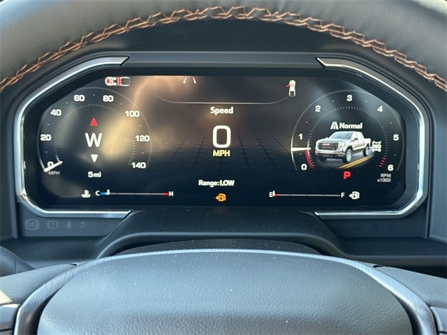 GMC Sierra 1500 Vehicle Full-screen Gallery Image 15