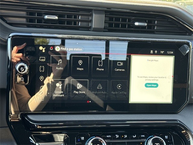 GMC Sierra 1500 Vehicle Full-screen Gallery Image 16