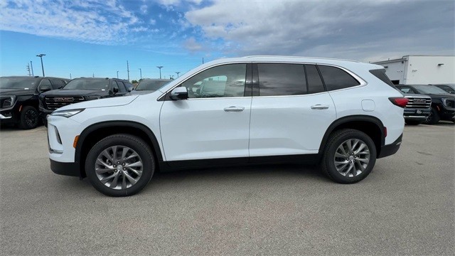 Buick Enclave Vehicle Full-screen Gallery Image 05