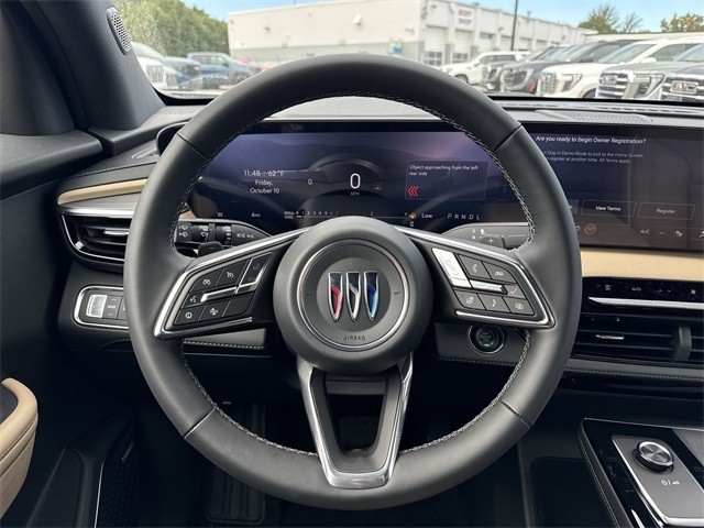 Buick Enclave Vehicle Full-screen Gallery Image 14