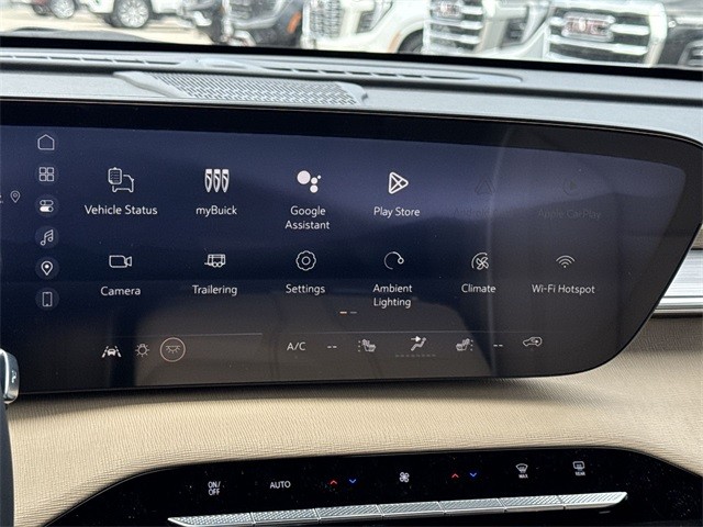 Buick Enclave Vehicle Full-screen Gallery Image 16